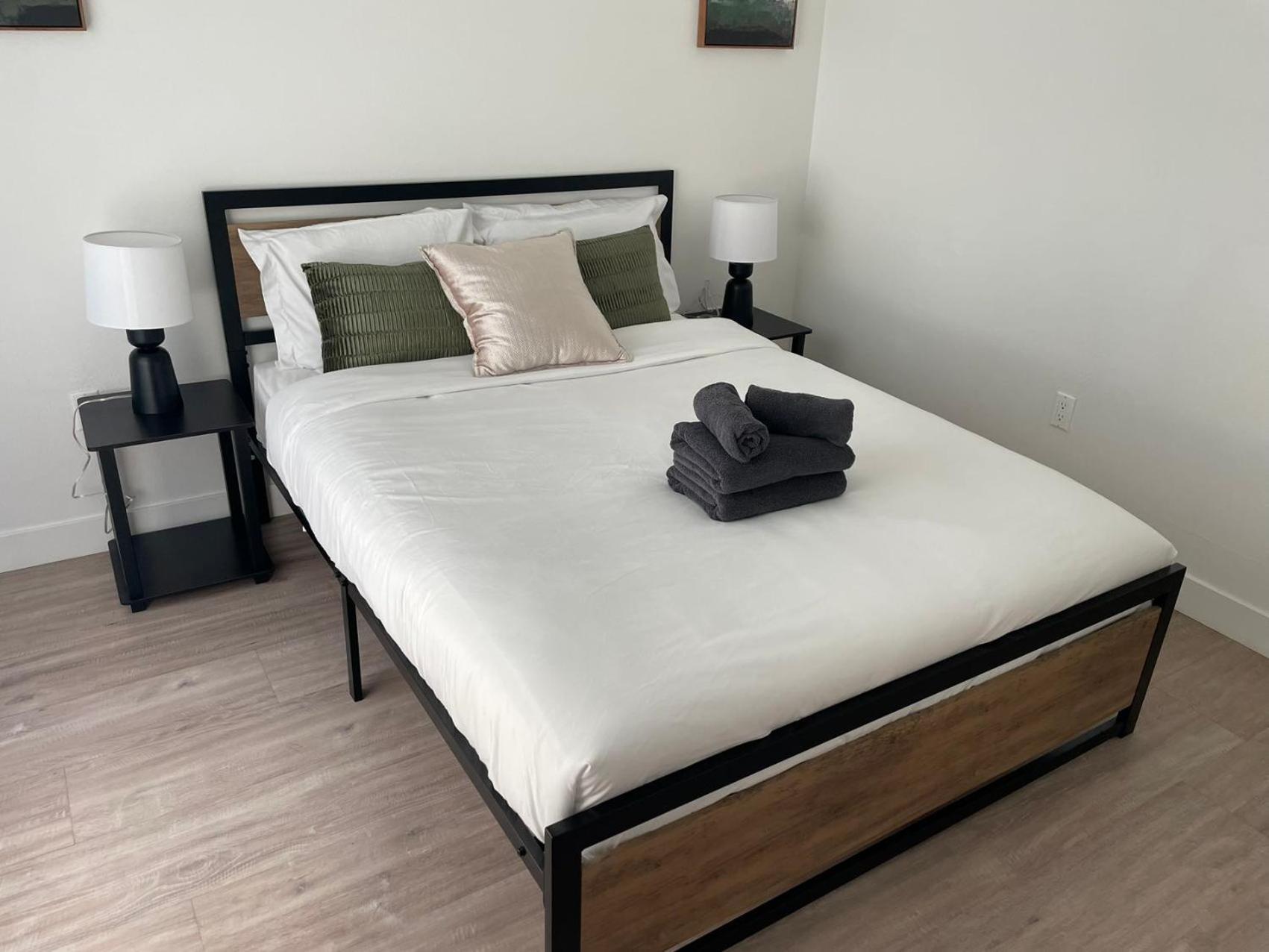 Chic Urban Retreat In Heart Of La, Steps From Attractions! Hotel Los Angeles Ngoại thất bức ảnh